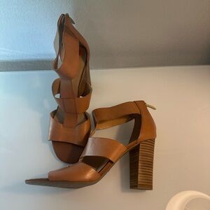 Cognac Leather Healed Sandals